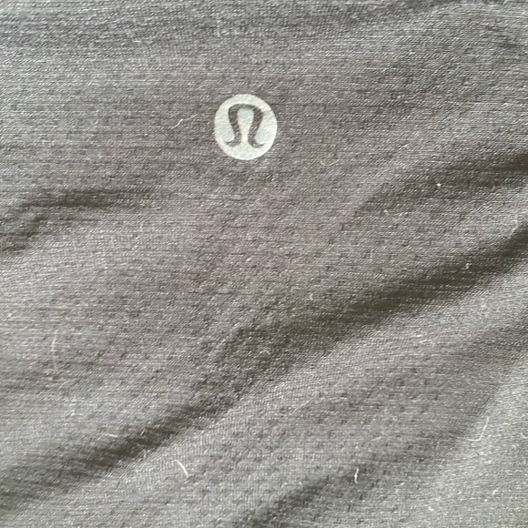 Lululemon Swiftly Tech 2.0 in Black - Picture 2 of 3